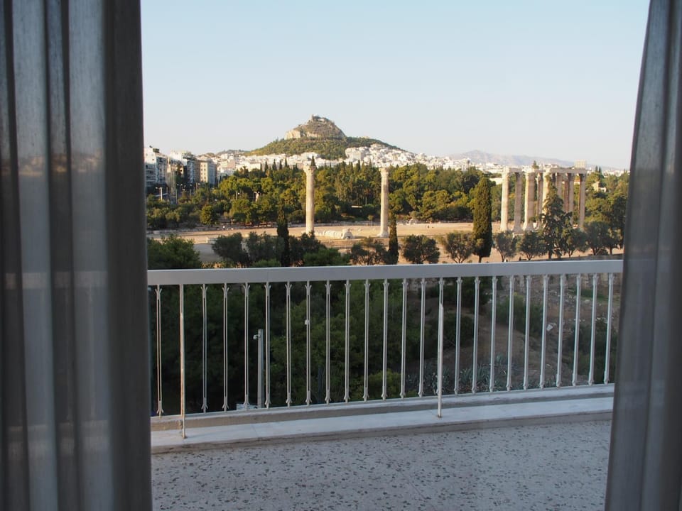 Nearby landmark, Off site, Neighbourhood, Summer, City view, City view, Landmark view, Landmark view, Street view, Street view