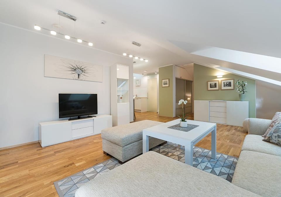 TV and multimedia, Living room