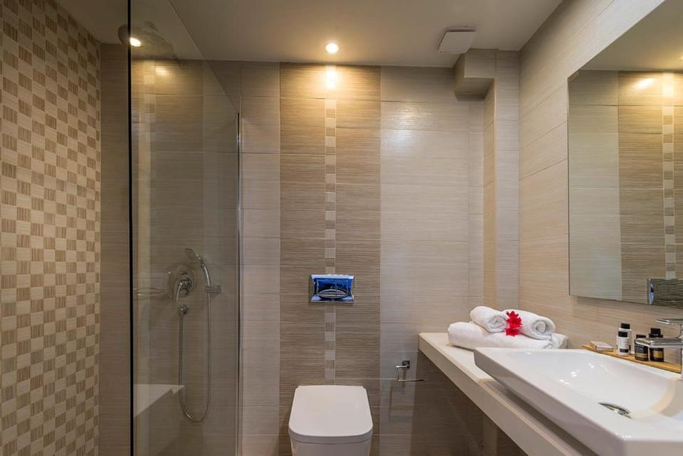 Albatros Hotel Hotel in Peloponnese, Western Greece and the Ionian