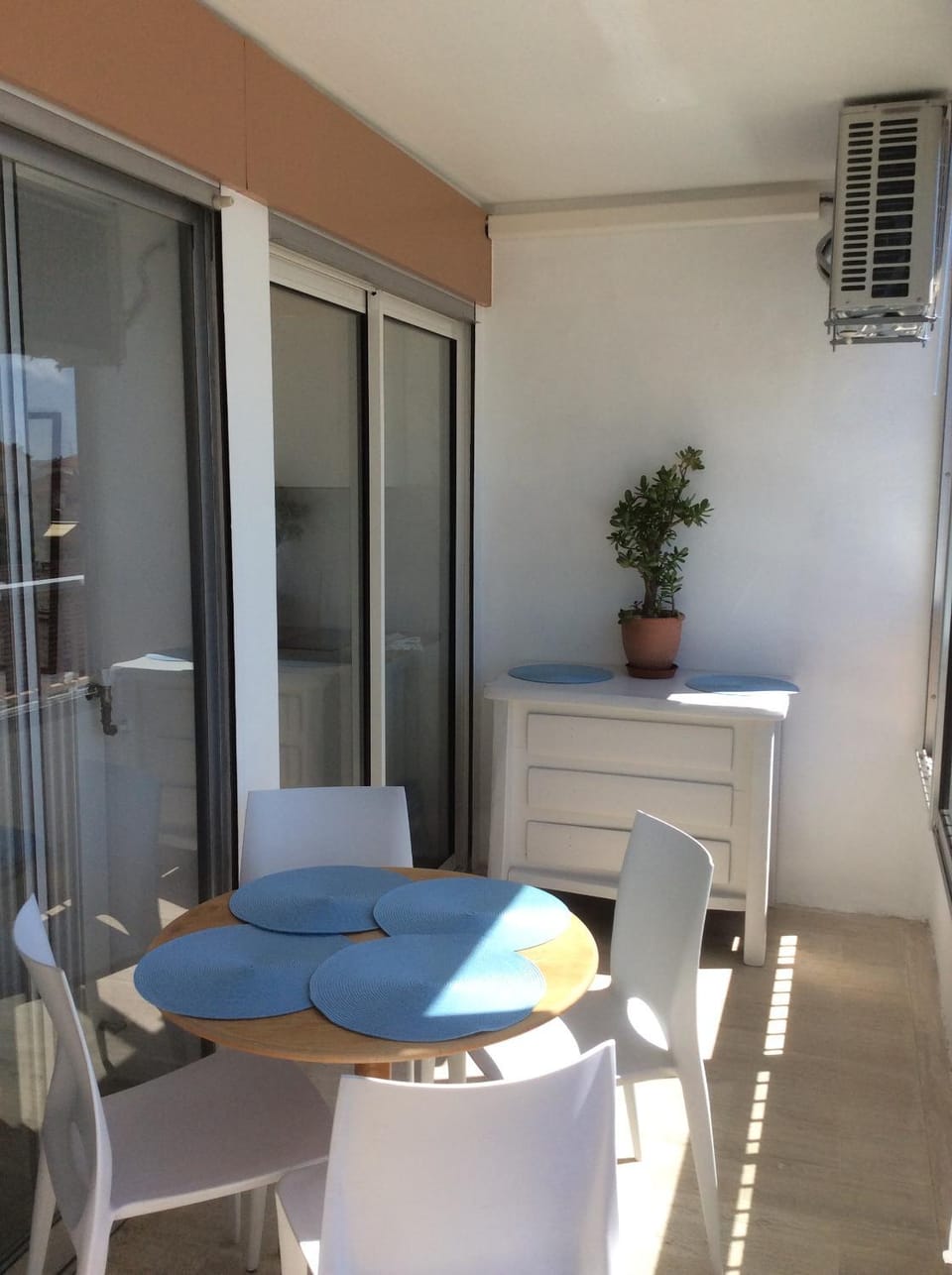 Balcony/Terrace, Dining area
