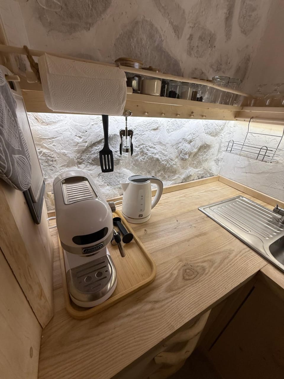 Coffee/tea facilities, Kitchen or kitchenette