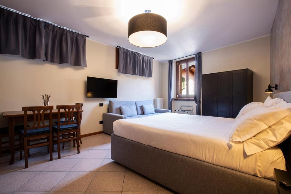 TV and multimedia, Living room, Photo of the whole room, Seating area