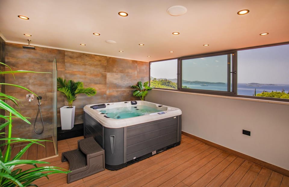 Hot Tub, Spa and wellness centre/facilities