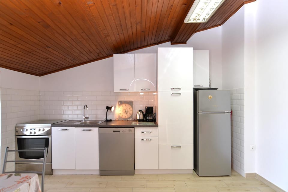 Aparments David 1376 Apartment in Fažana