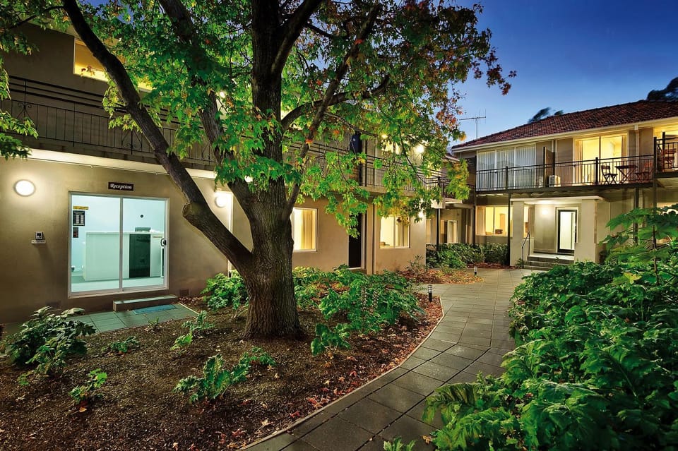 Property building, Facade/entrance