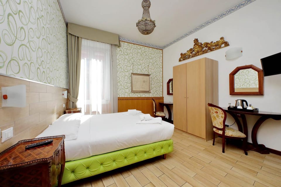 Sonnino Suite Bed and Breakfast in Rome