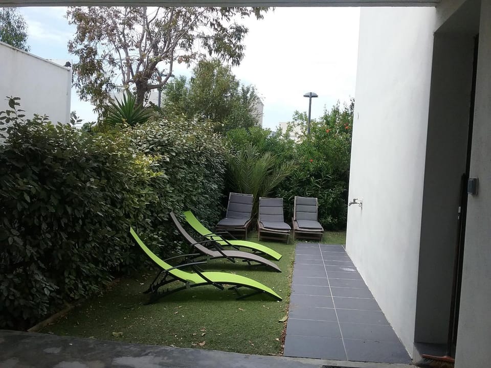 Appartement rdc pieds dans l'eau Apartment in Occitanie