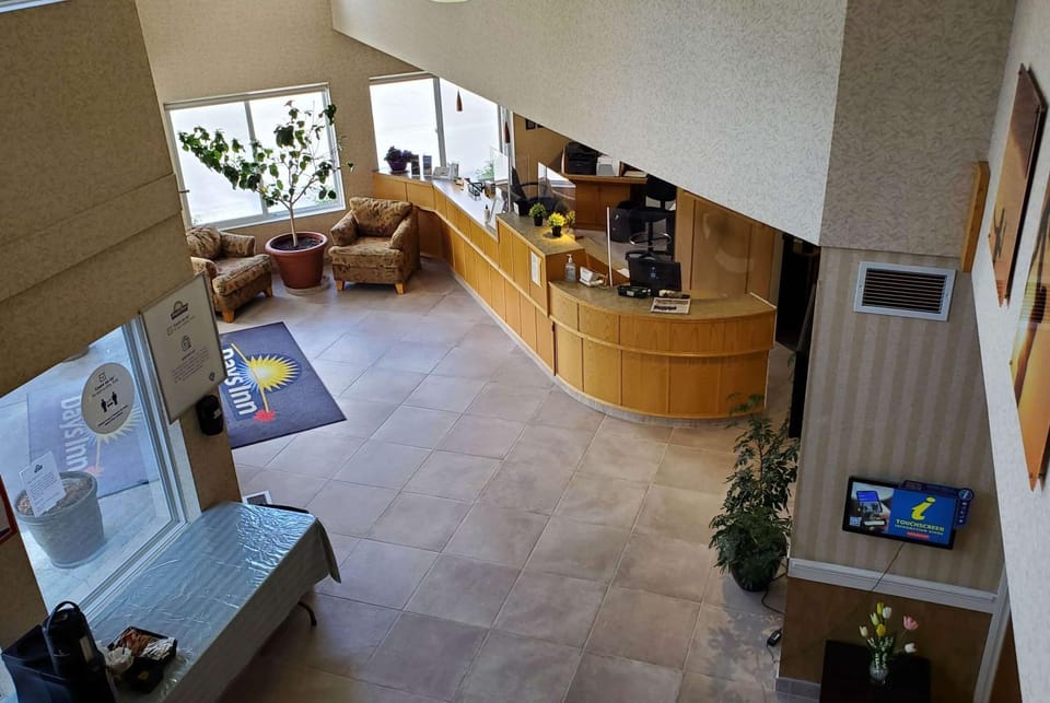 Lobby or reception, On site