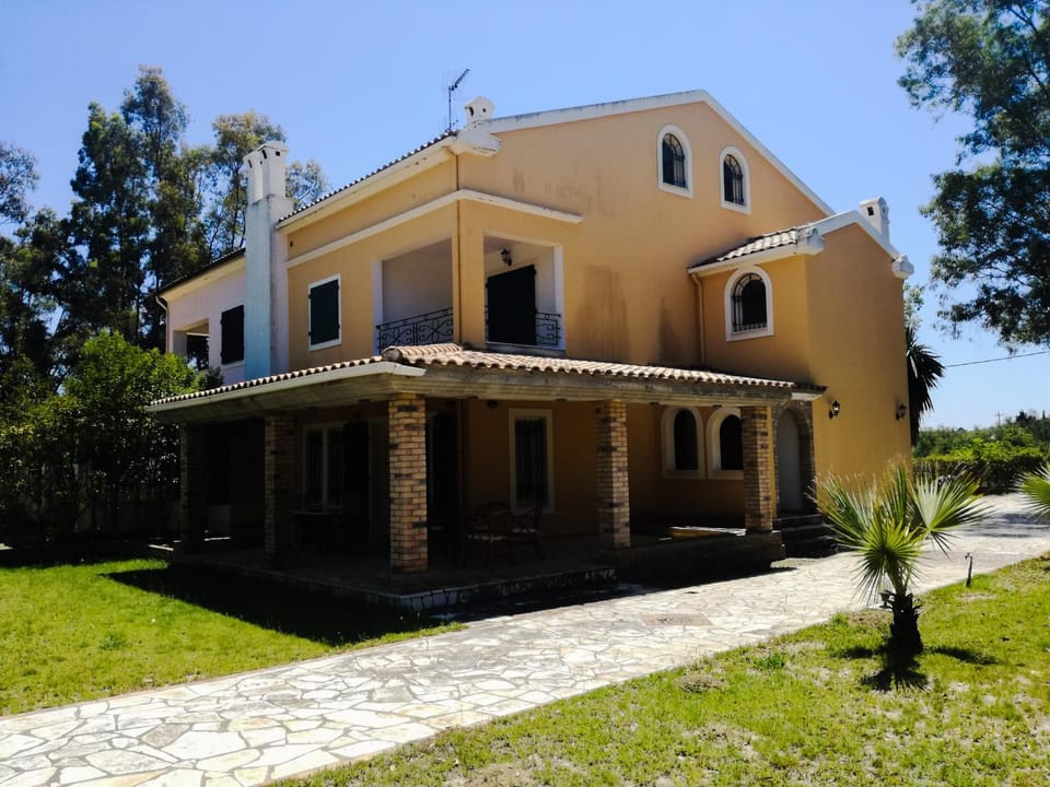 Property building, Balcony/Terrace, Garden view, Sea view