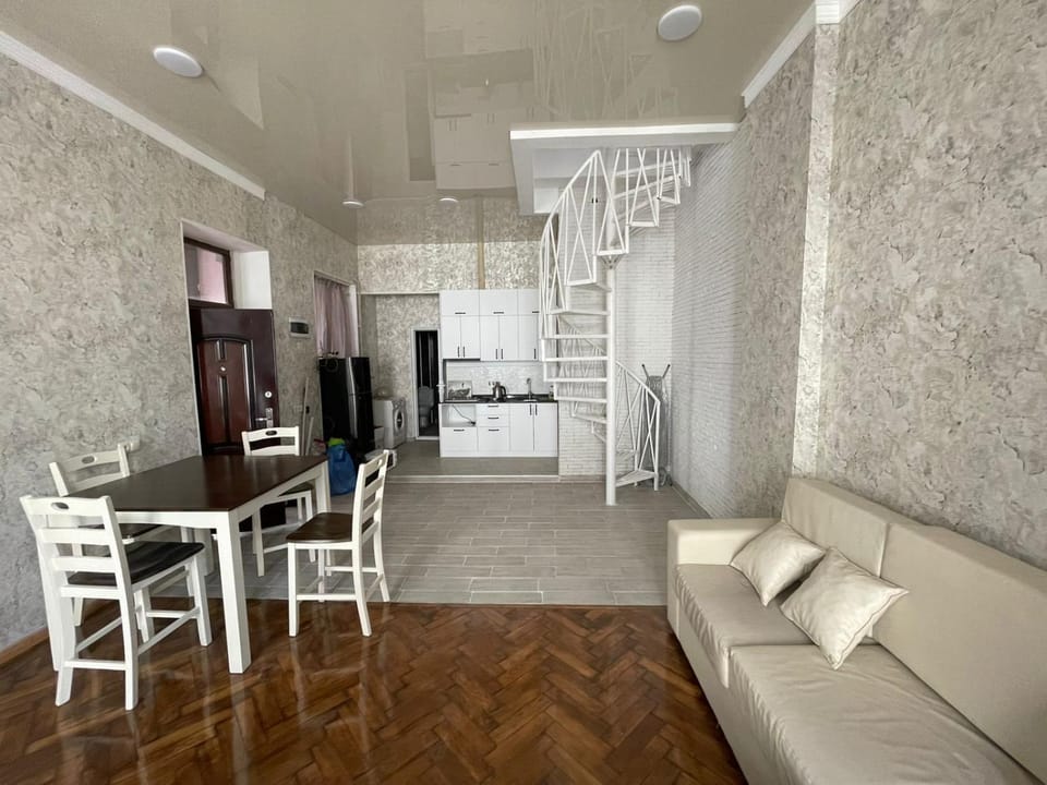 Центр города Батуми Apartment Rustaveli 13 Apartment in Batumi
