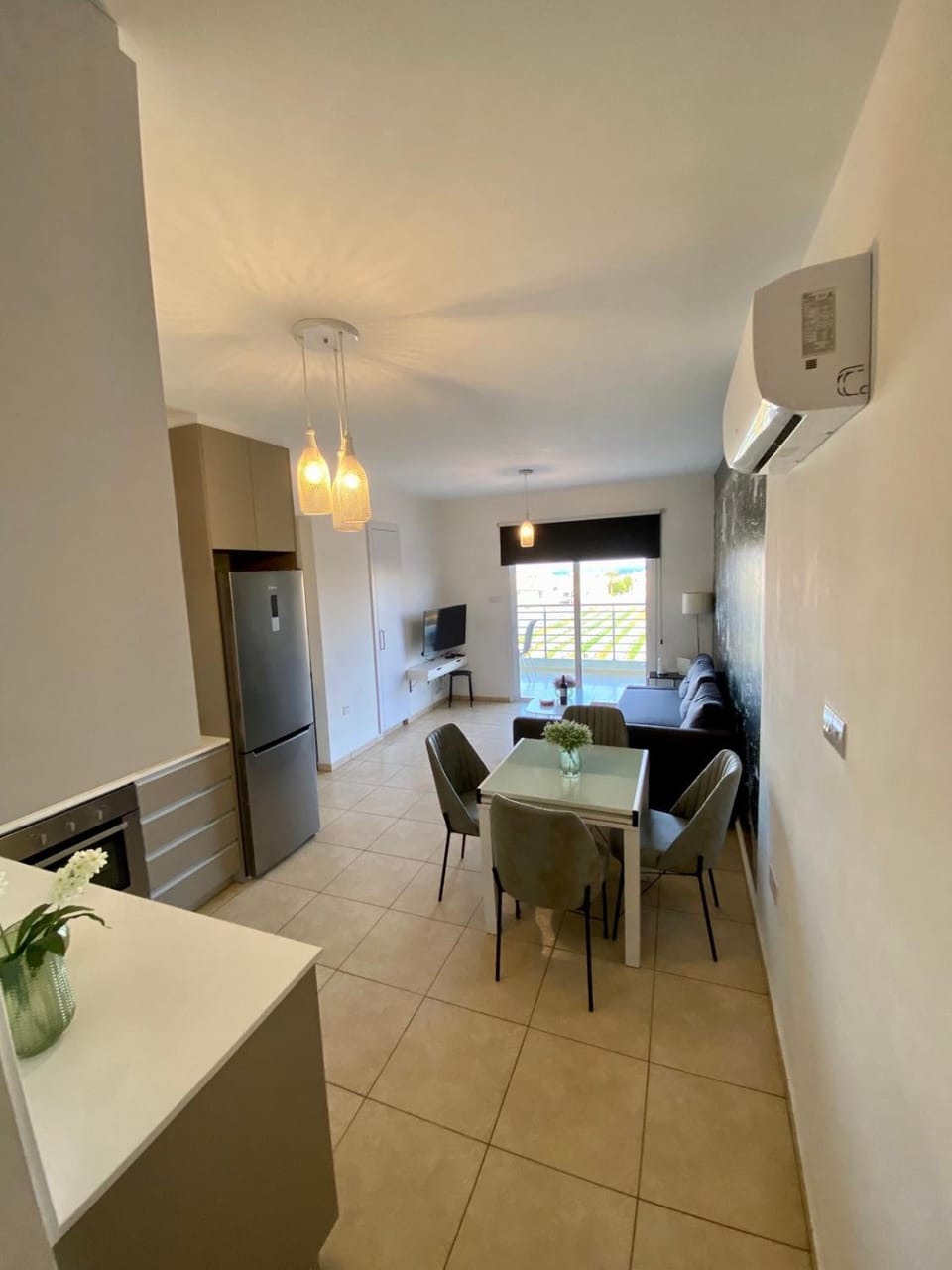 TV and multimedia, Kitchen or kitchenette, Living room, Seating area, Dining area, minibar, pet friendly