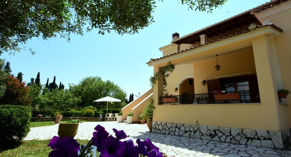 Patio, Garden, Balcony/Terrace
