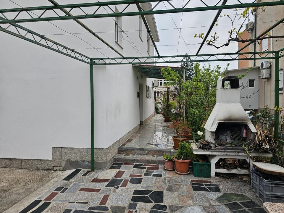 Patio, Garden