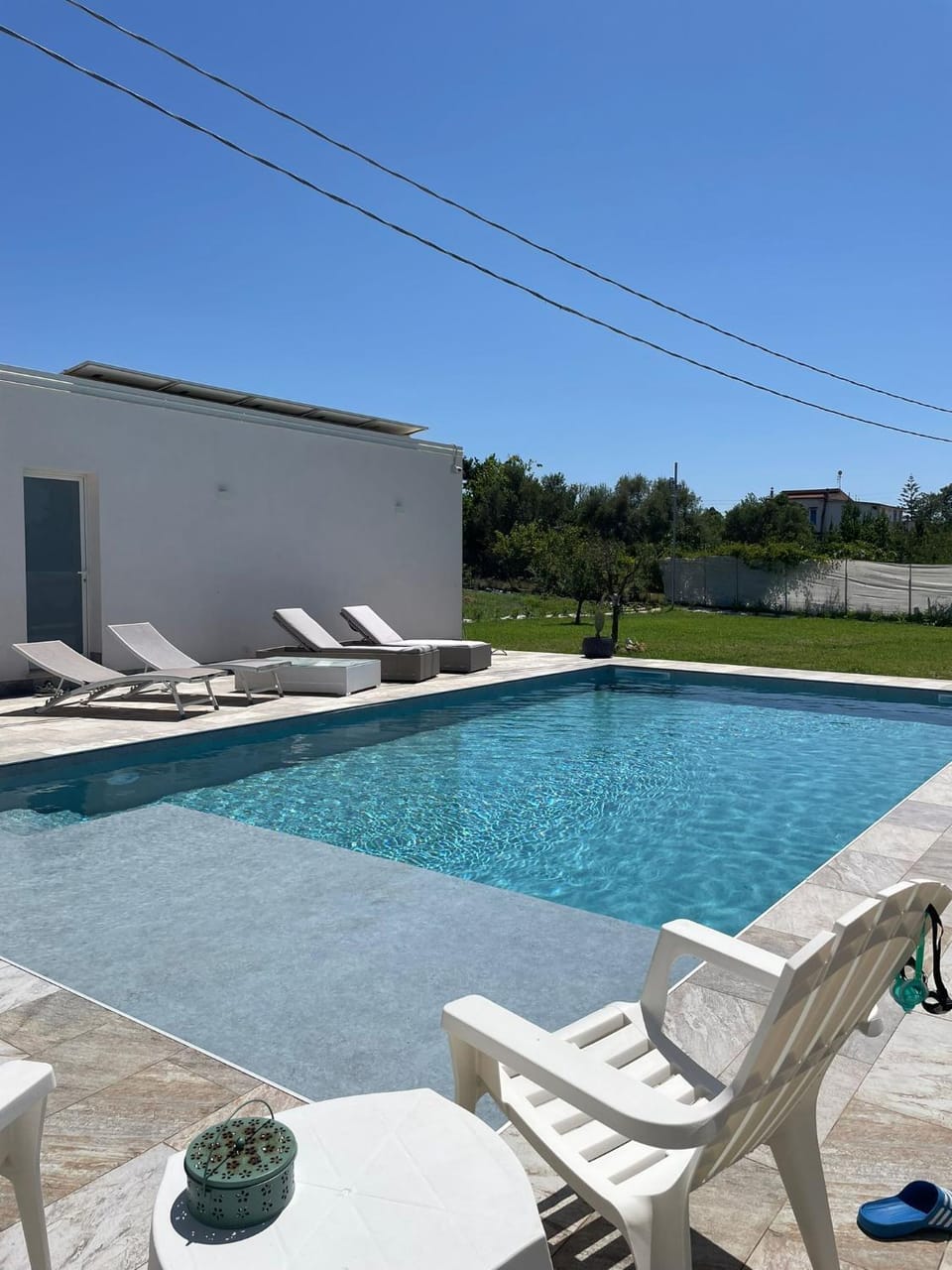 Pool view, Swimming pool, sunbed