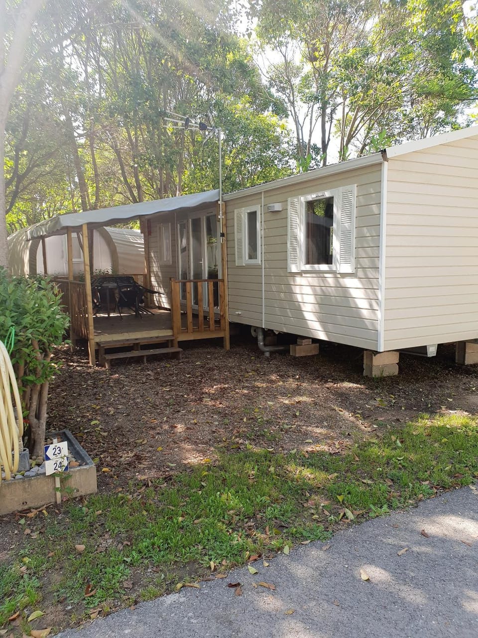 Camping la Chicanette Campground/ 
RV Resort in Arles