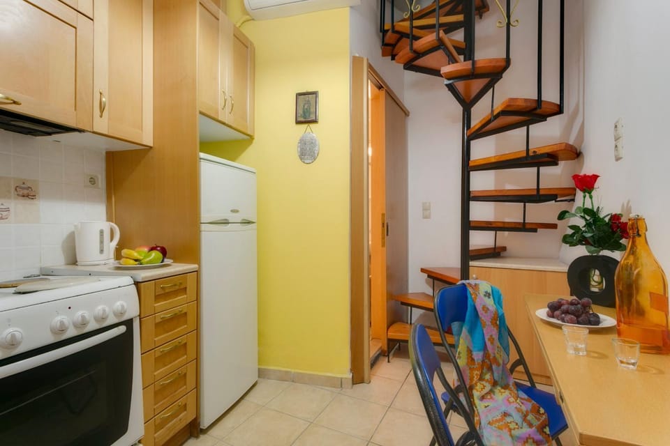 Kitchen or kitchenette, Other