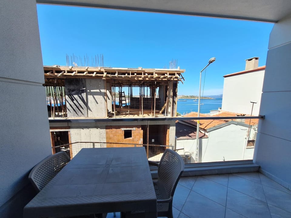 Paris Residence Cesme Bed and Breakfast in Cesme