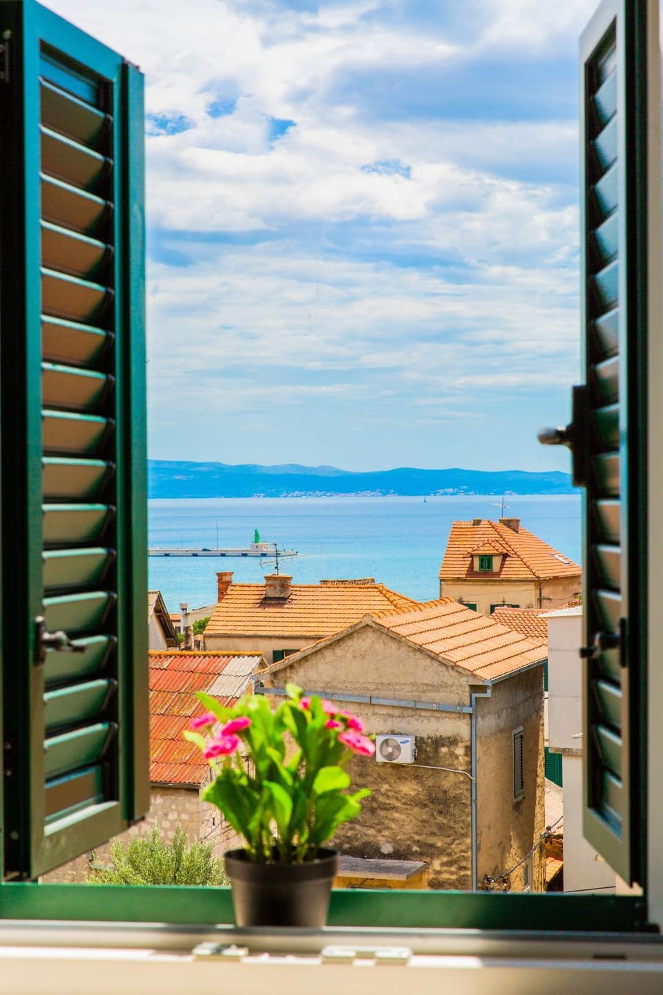 Property building, Sea view