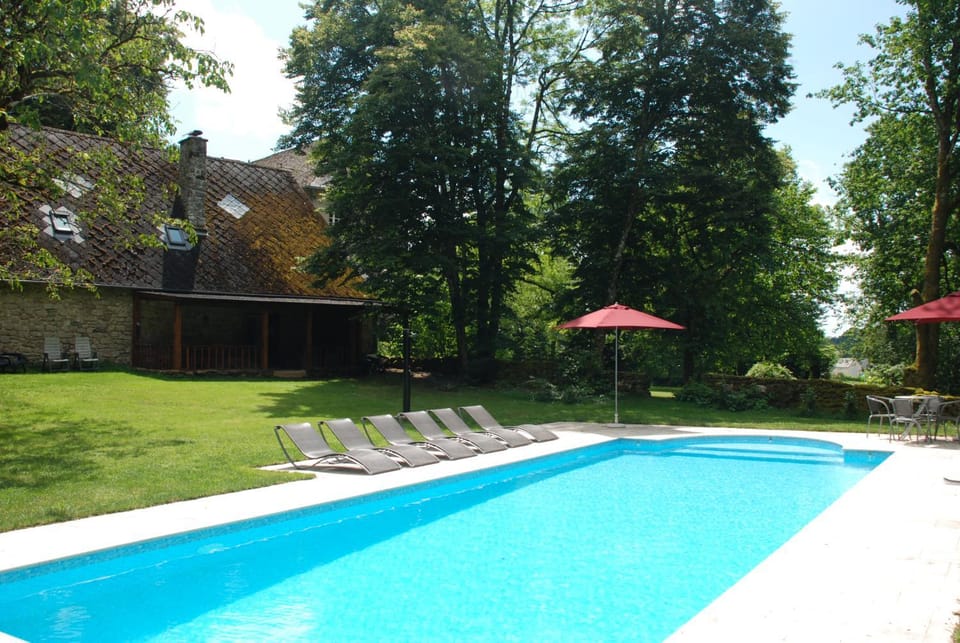 Swimming pool, Swimming pool