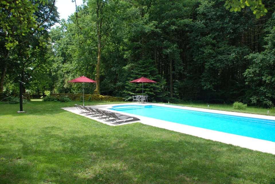 Swimming pool, Swimming pool