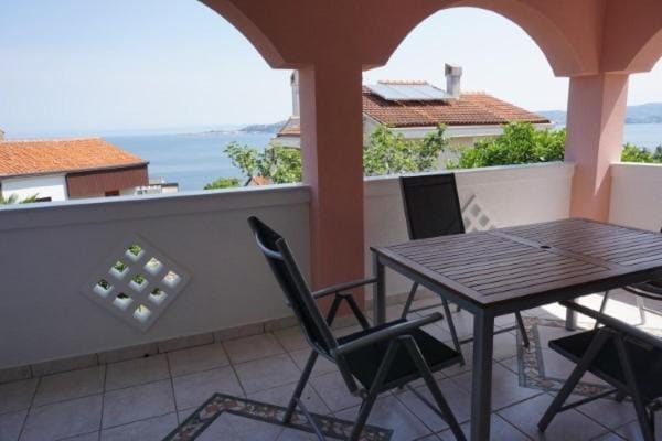 Balcony/Terrace, air conditioner