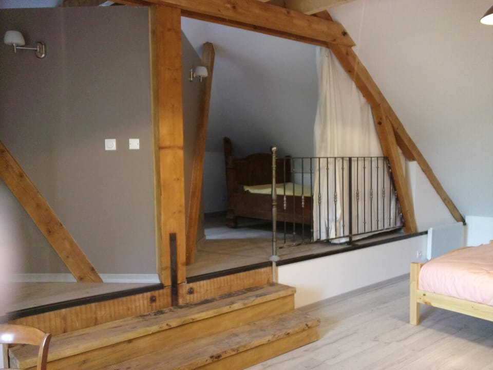 Chateau du Terrail Bed and Breakfast in Provence-Alpes-Côte d'Azur