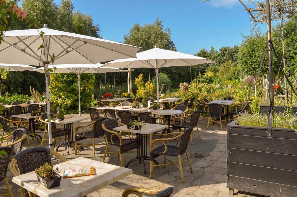 Restaurant/places to eat, Spring, Garden, Garden view
