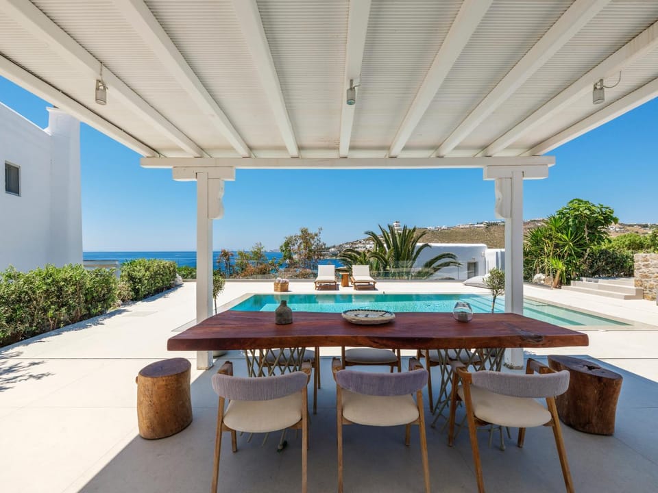 Sea view, Swimming pool
