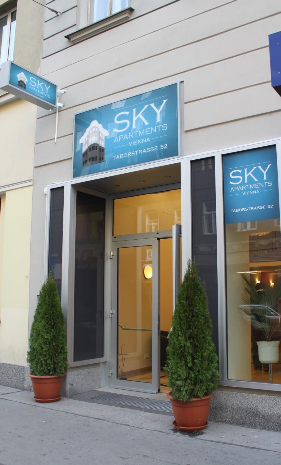 Facade/entrance, Property logo or sign