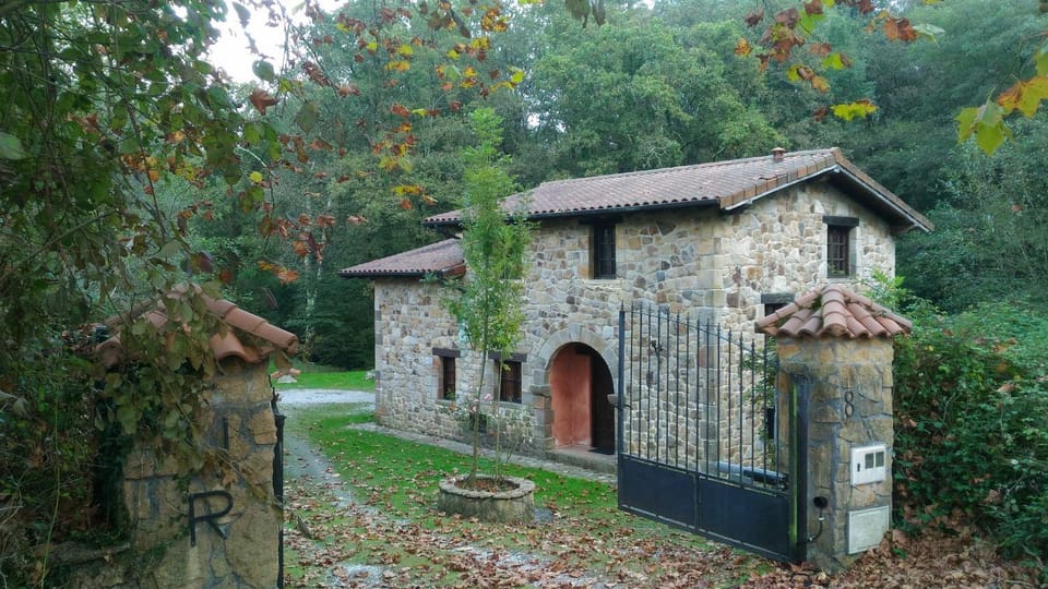 Facade/entrance, Garden view
