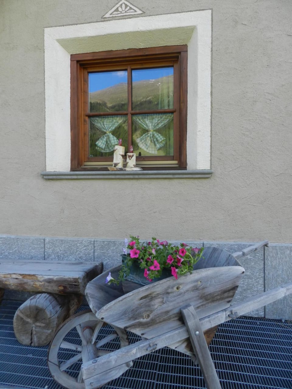 Decorative detail