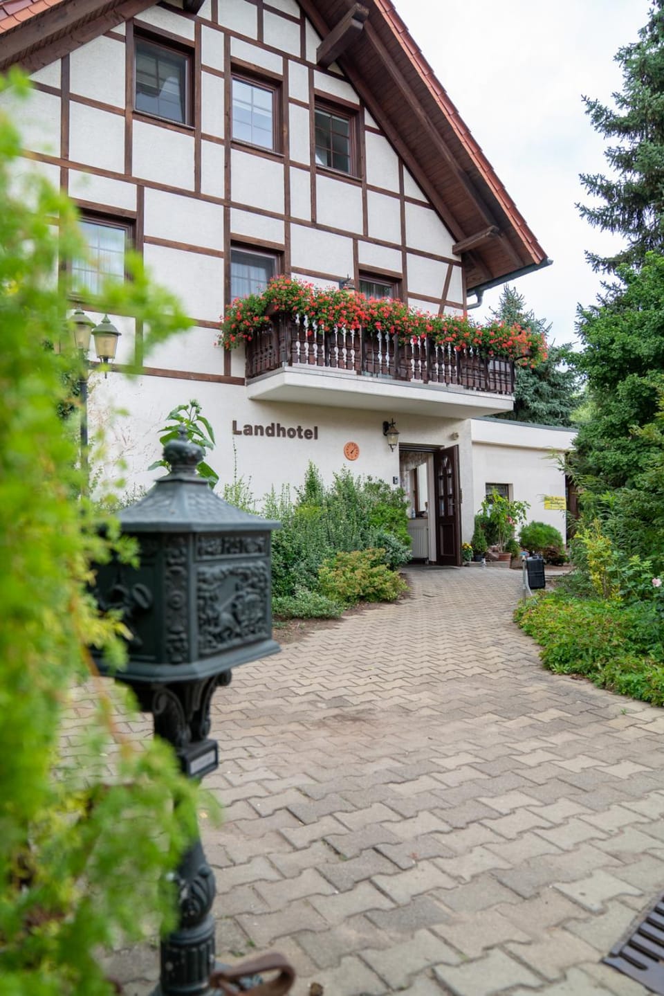 Property building, Facade/entrance, Garden view