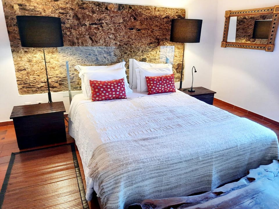 Bed, Decorative detail, Bedroom