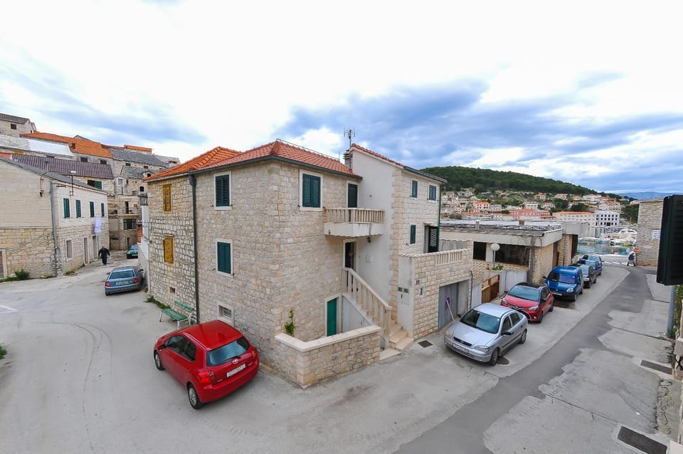 Apartment Loza Pučišća Apartment in Split-Dalmatia County