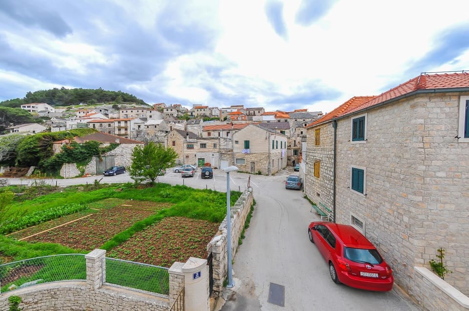 Apartment Loza Pučišća Apartment in Split-Dalmatia County