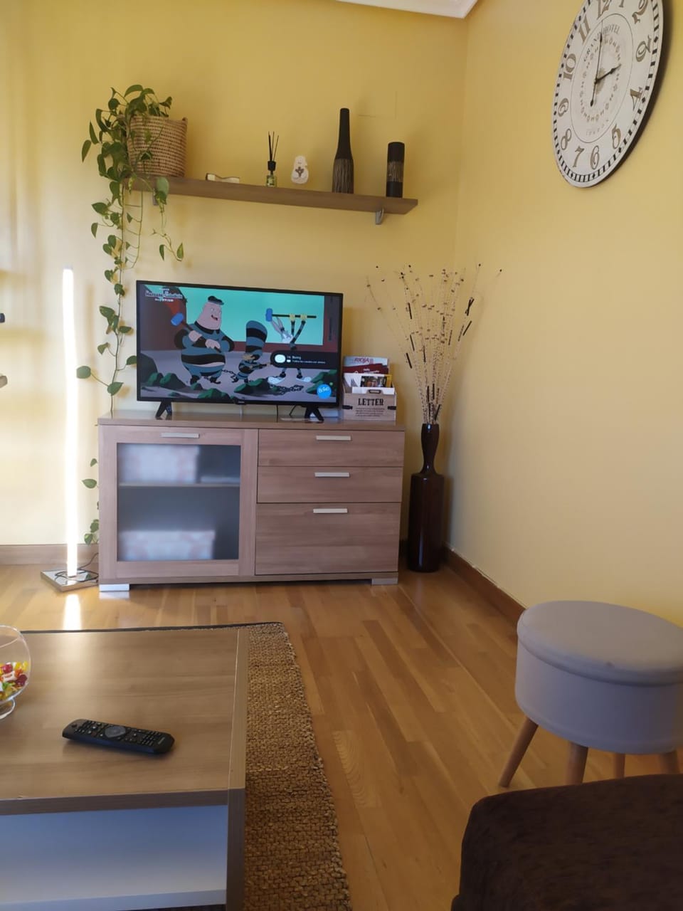 Apartamento Italia piscina aire acondicionado terraza y vistas montaña ideal para mascotas Apartment in Logrono