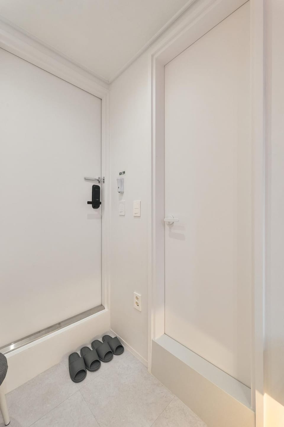 MJ Stay 1 Bed and Breakfast in Seoul