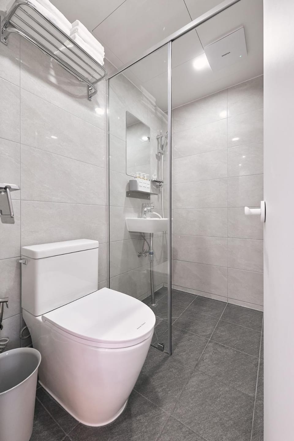 MJ Stay 1 Bed and Breakfast in Seoul