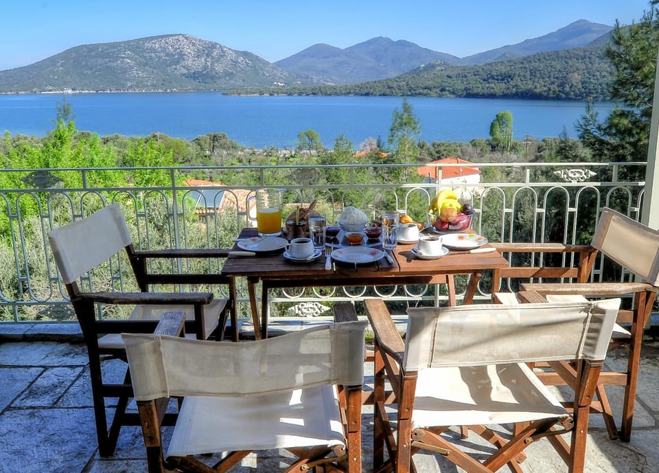 Balcony/Terrace, Dining area, On site, Garden view, Sea view