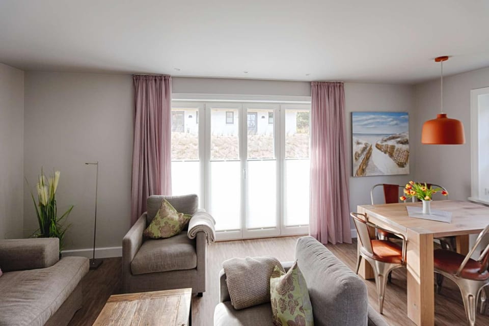 Rantum Dorf - Ferienappartments im Reetdachhaus 1& 2 Apartment in Sylt