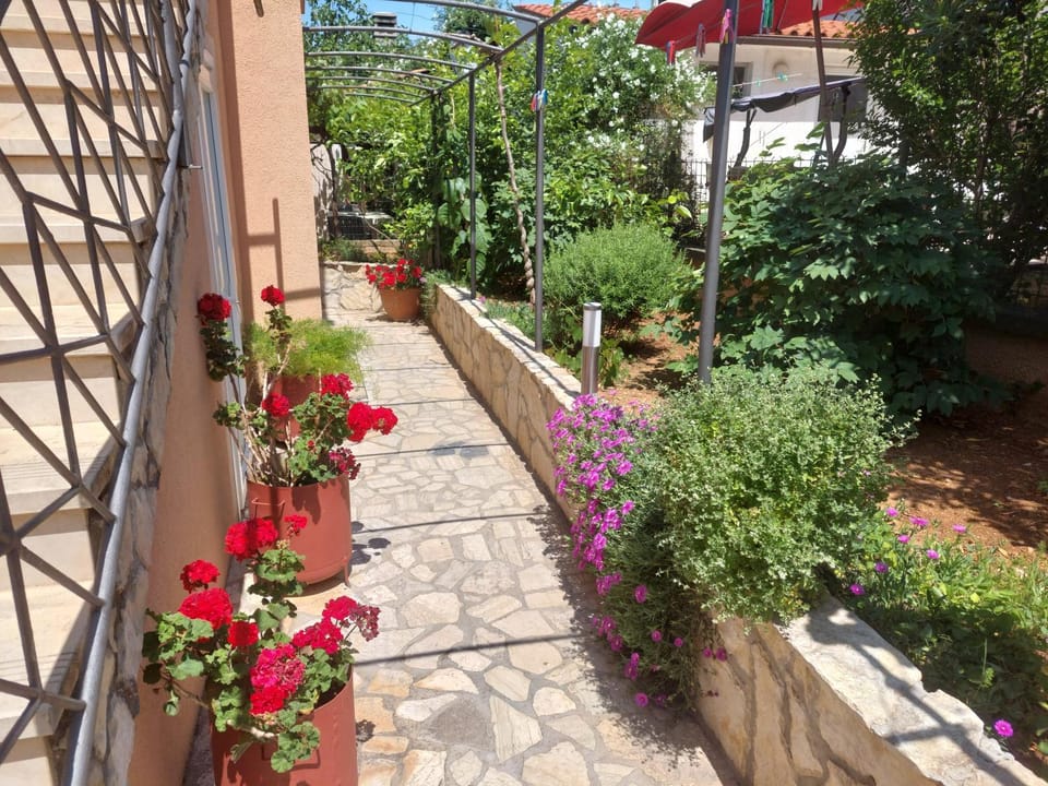 Inner courtyard view