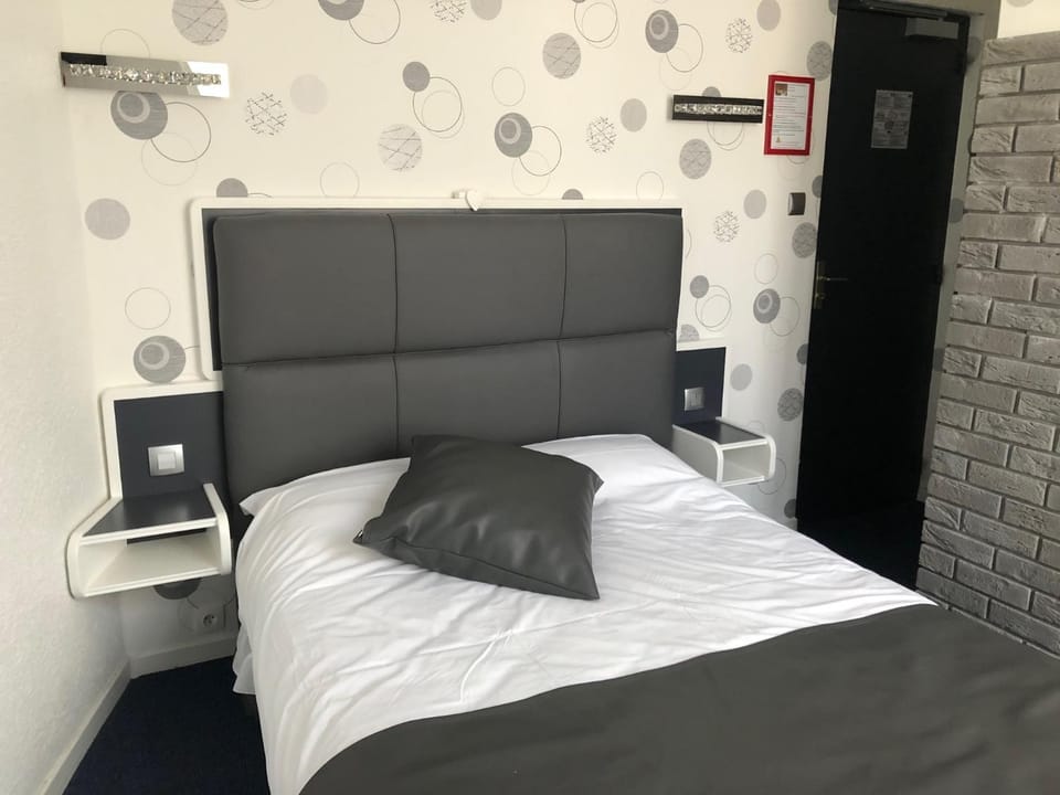 Hôtel Le Faisan Hotel in Montluçon