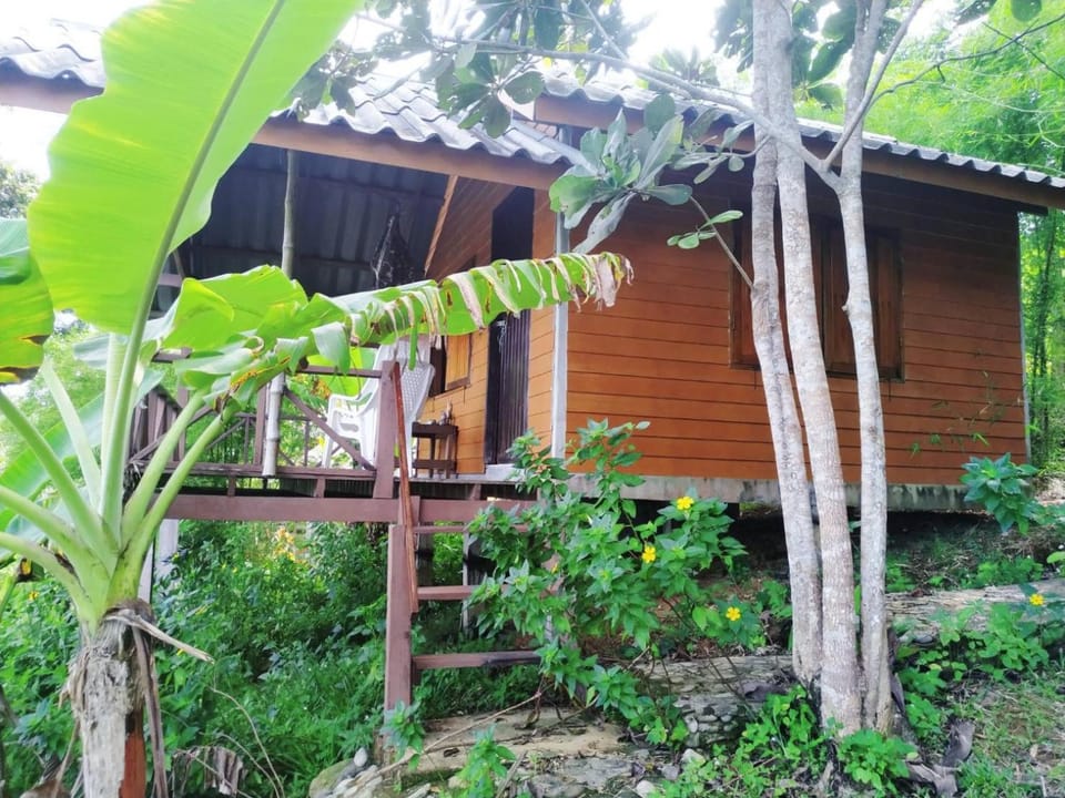 Rattana Bungalow Koh Chang Bed and Breakfast in Thailand