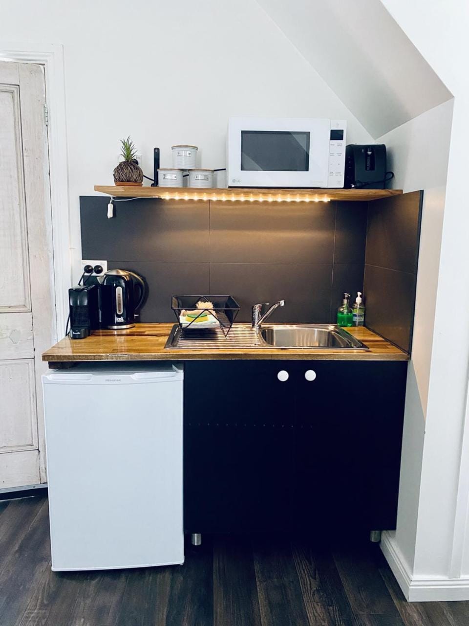 Coffee/tea facilities, Kitchen or kitchenette, minibar, toaster