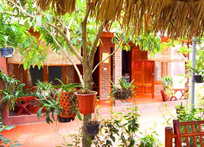 Van Long Family Homestay Bed and Breakfast in Laos