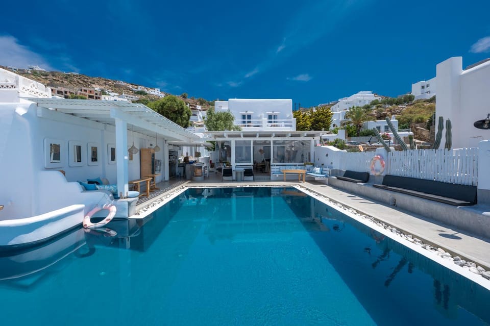 Property building, Swimming pool