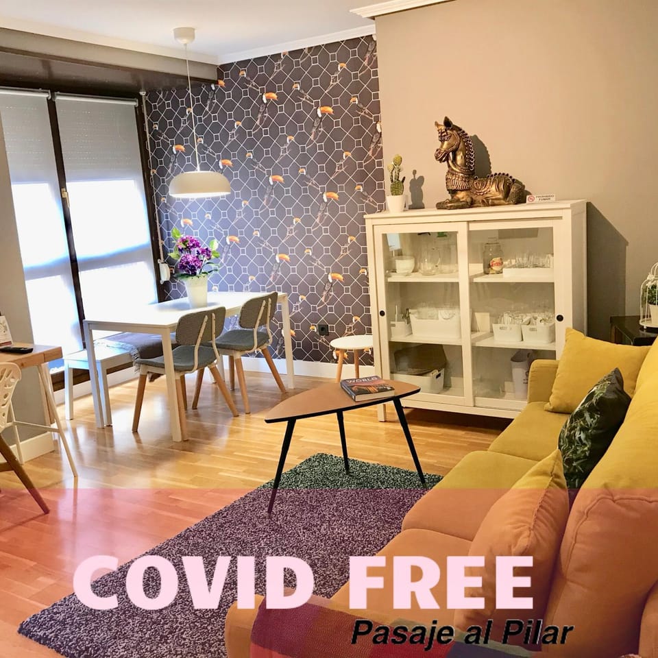 Communal lounge/ TV room, Living room, Lobby or reception, Other, Seating area, Logo/Certificate/Sign
