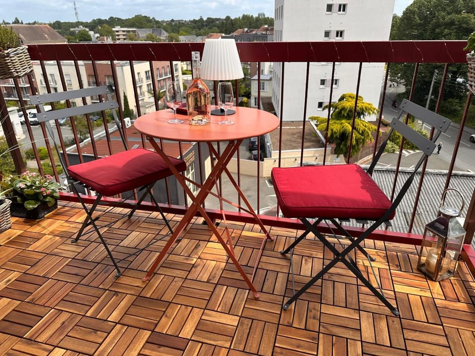 Le Clos Pichot - Studio avec balcon, parking privé - 5mn Gare Apartment in Chartres