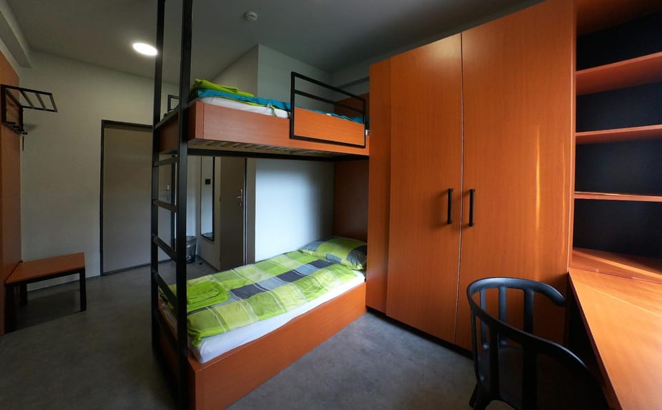 bunk bed