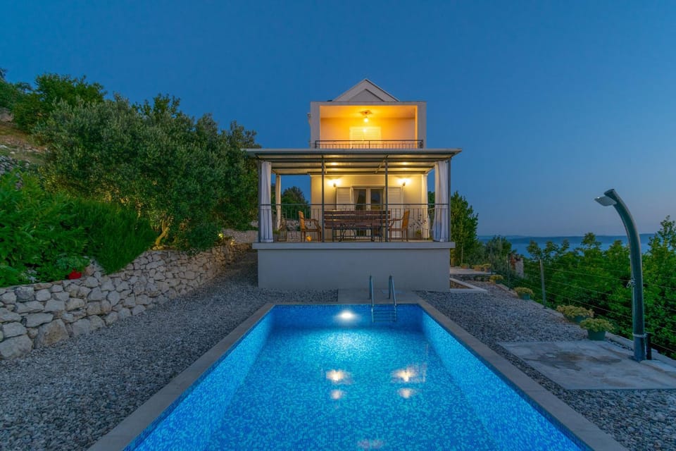 Villa with Sea View - Private Heated Pool Villa in Split-Dalmatia County